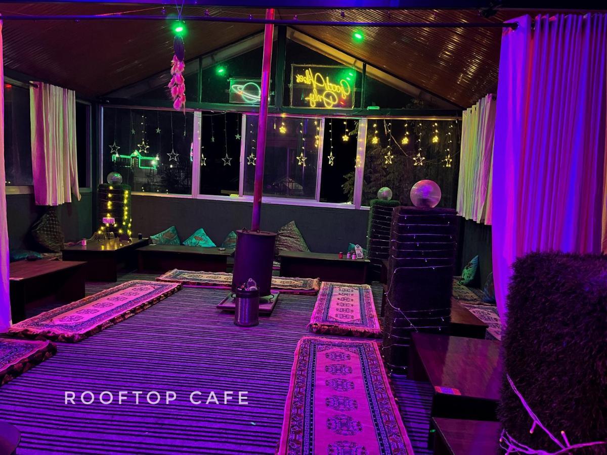 I Love Kasol Hostel & Rooftop Cafe Exteriér fotografie